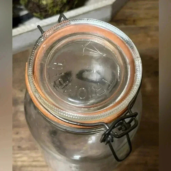 Vintage Glass ‘Flour’ Canister Fruit Jar Holder 2L Wire Closure 1970s Container - Picture 3 of 7